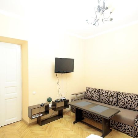 "Deluxe Apartments" K 45 - 1128 Lviv Eksteriør billede